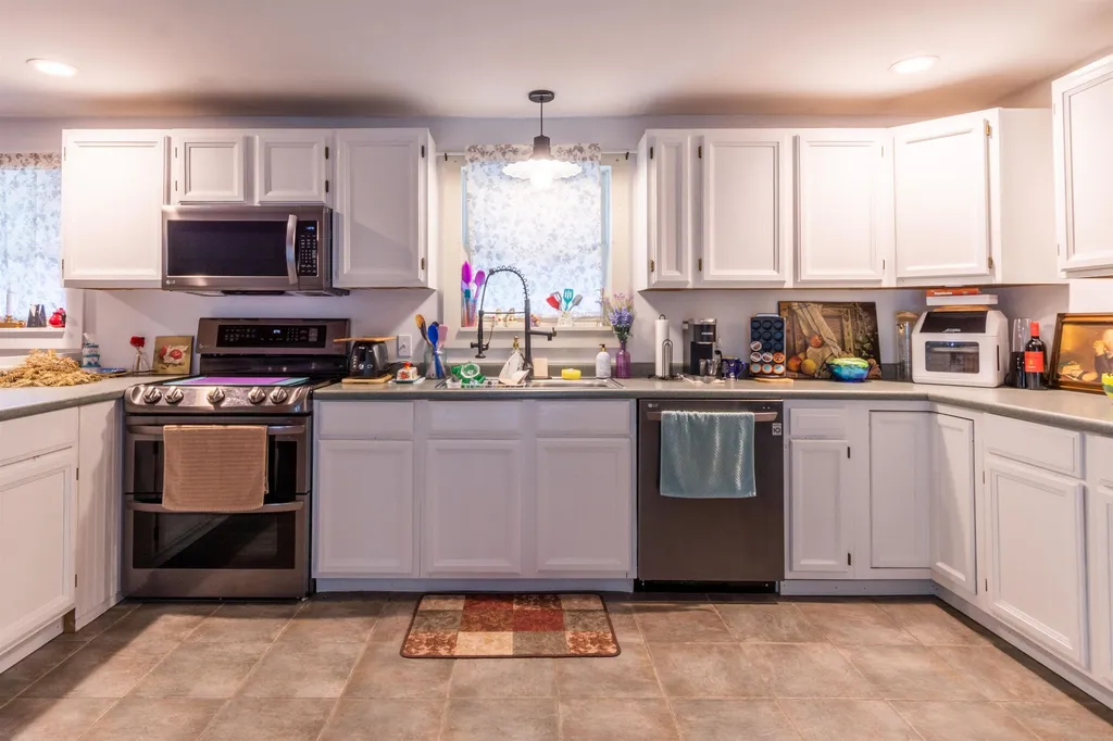 24 Morrill Road Canterbury NH 03224