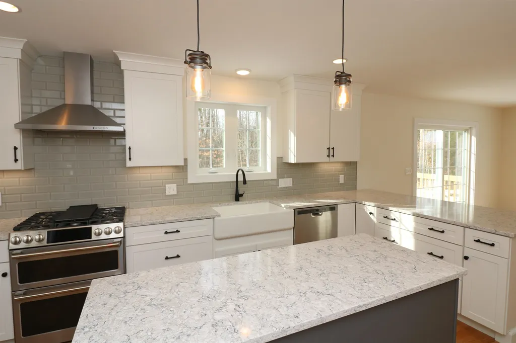 12 Overlook Drive Epping NH 03042