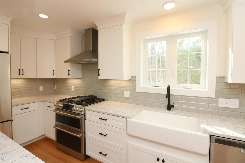 12 Overlook Drive Epping NH 03042