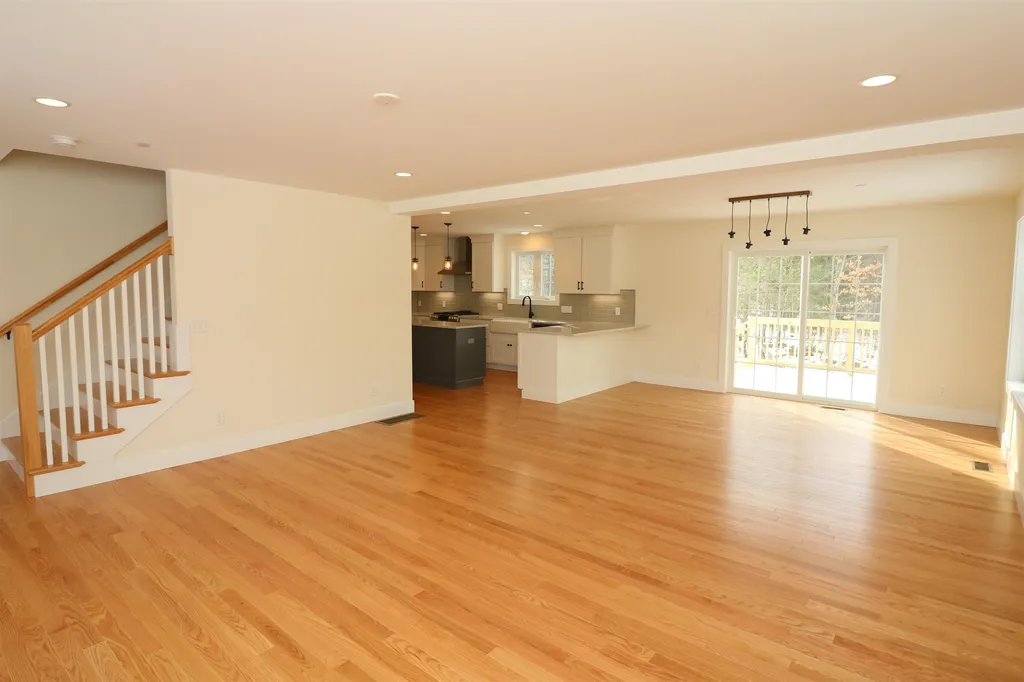 12 Overlook Drive Epping NH 03042