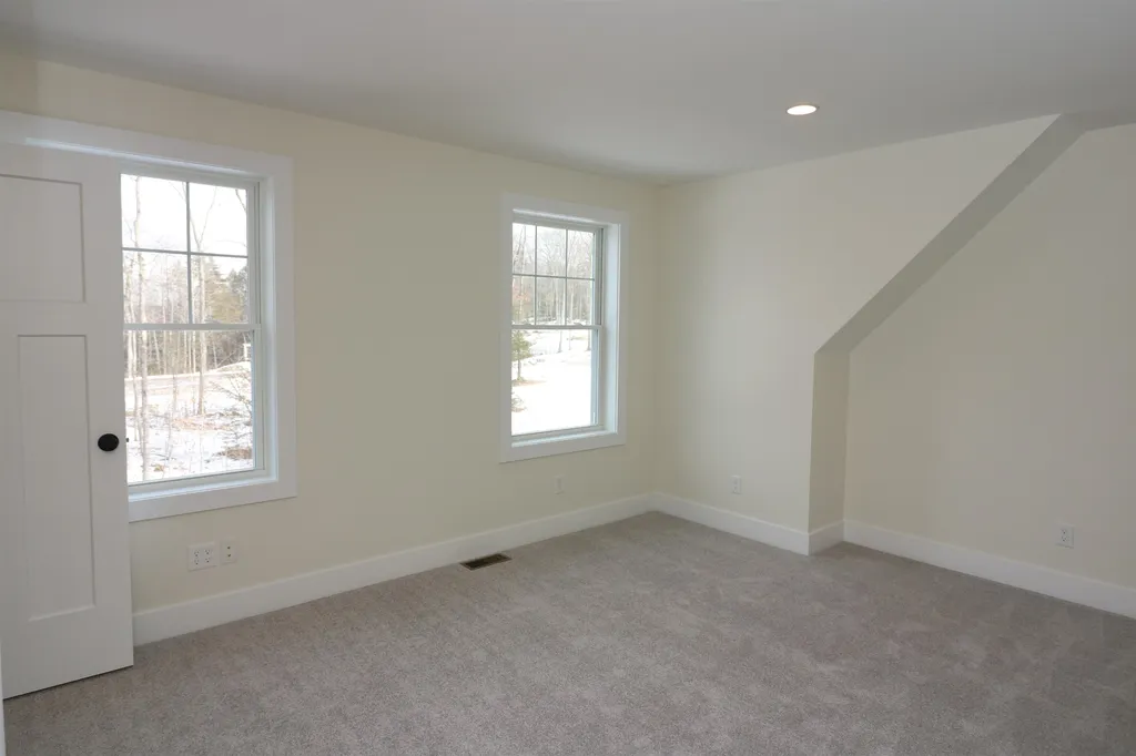 12 Overlook Drive Epping NH 03042