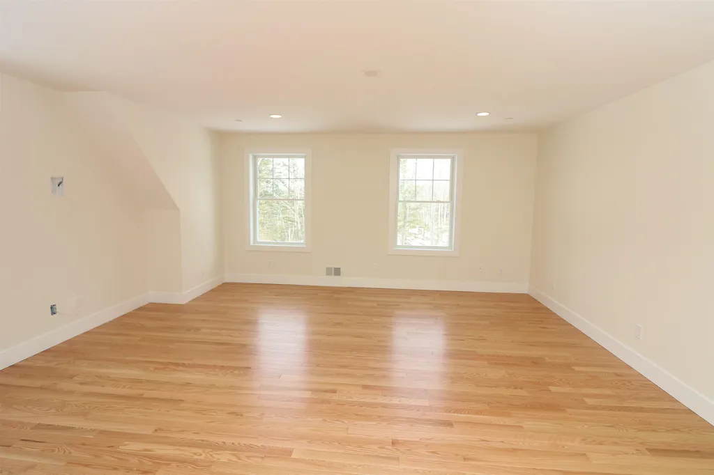 12 Overlook Drive Epping NH 03042