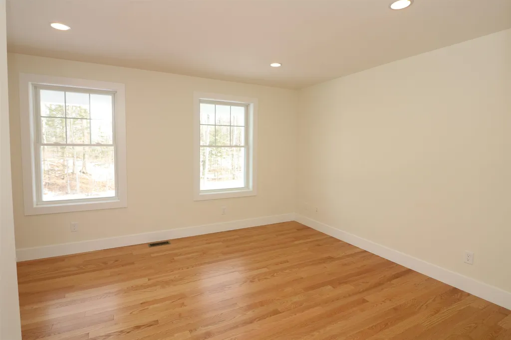 12 Overlook Drive Epping NH 03042