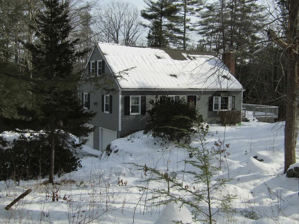 83 Deerhaven Road Weare NH 03281