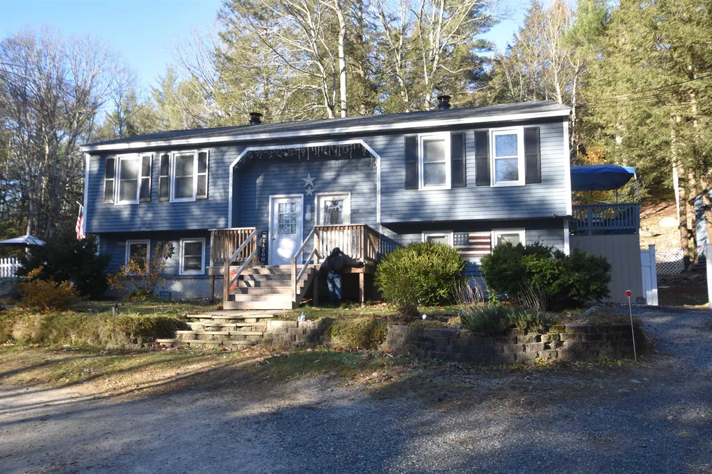 30 Roy Street Raymond NH 03077