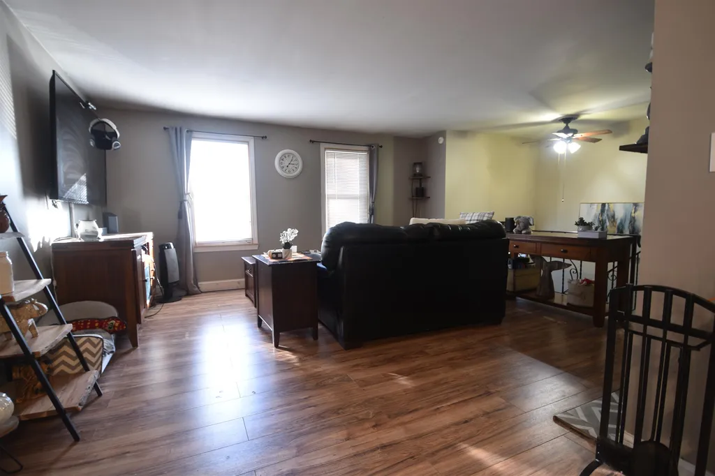30 Roy Street Raymond NH 03077