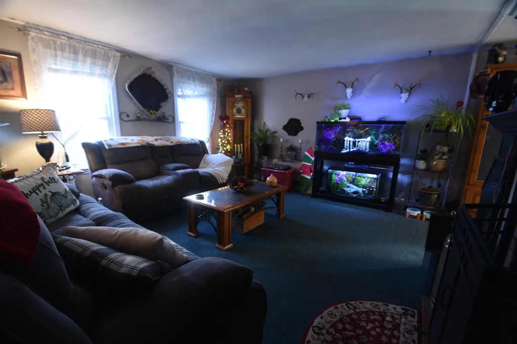 30 Roy Street Raymond NH 03077