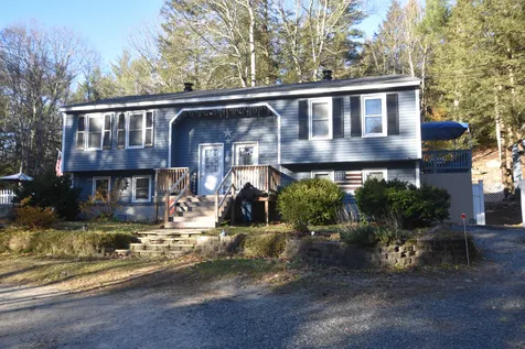 30 Roy Street Raymond NH 03077
