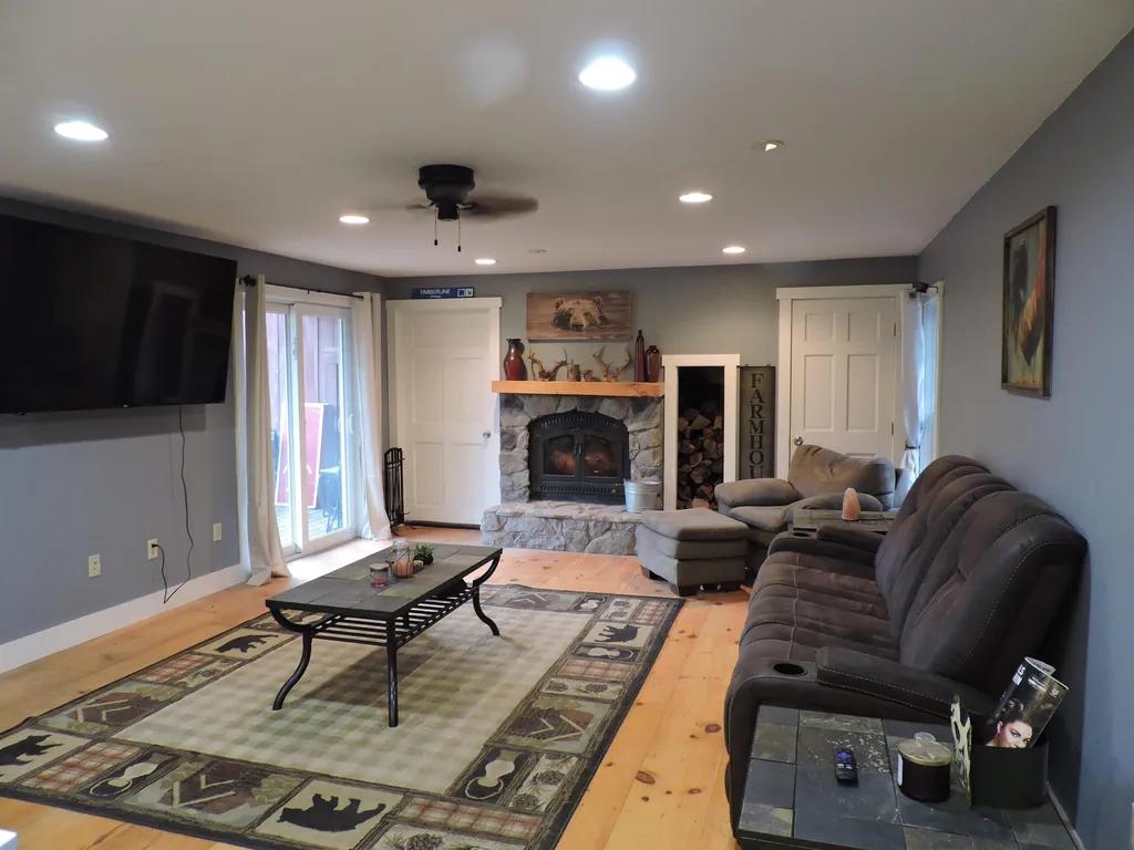 348 Route 25c Piermont NH 03779