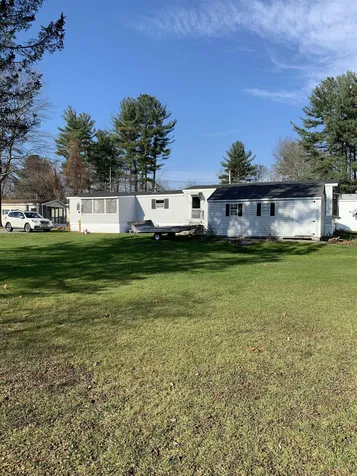 18 Darlene Lane Litchfield NH 03052
