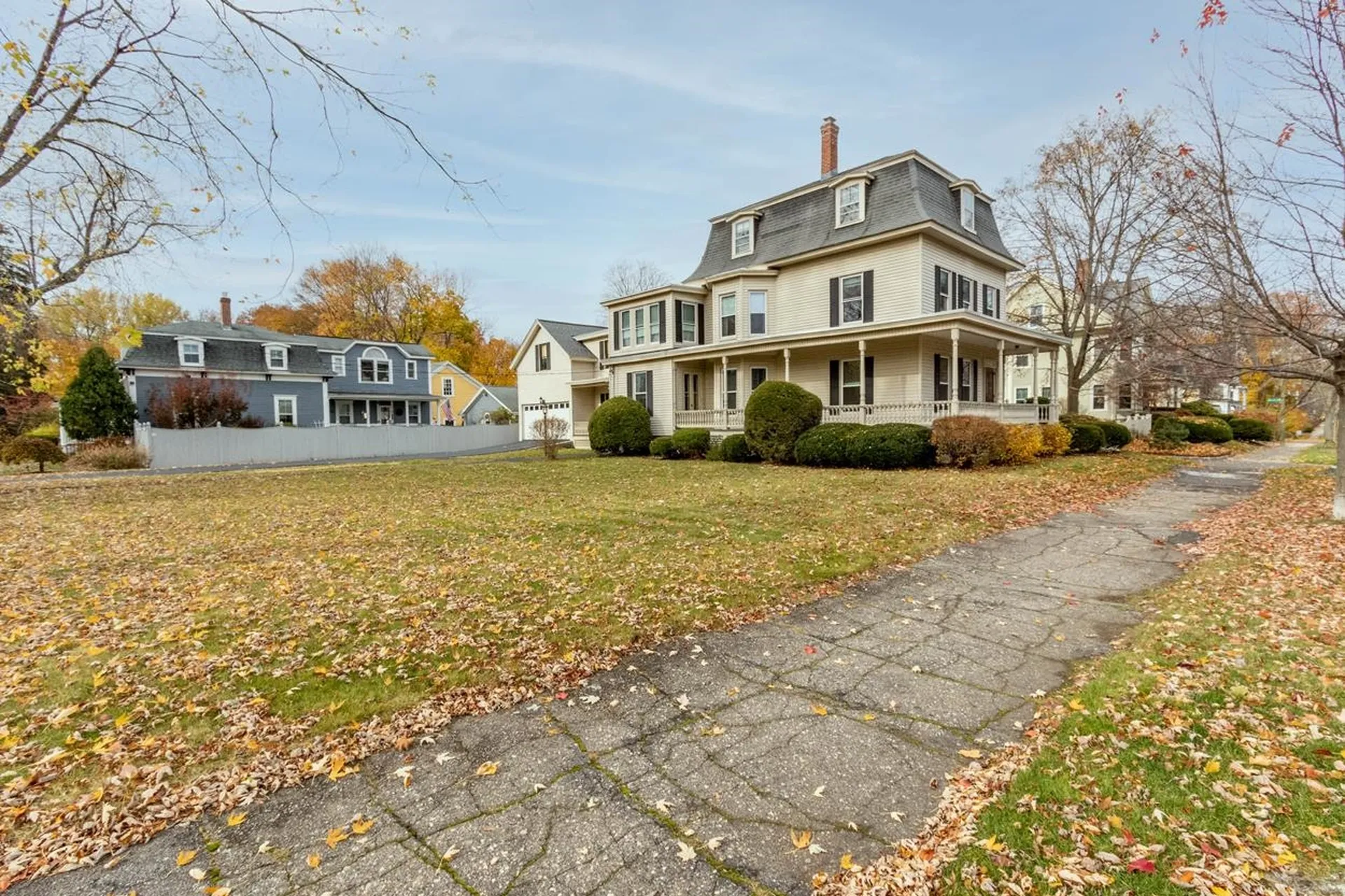 1934 Elm Street Manchester NH 03104