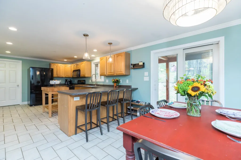 19 Beaulier Way Lebanon ME 04027