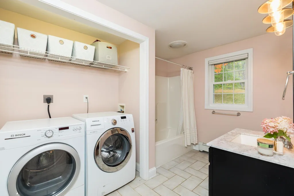 19 Beaulier Way Lebanon ME 04027