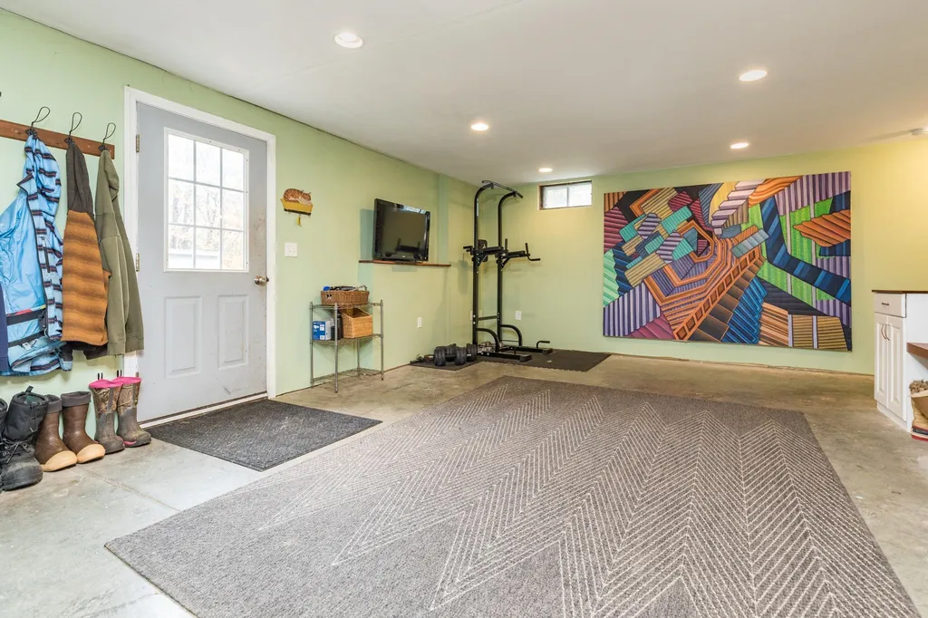 19 Beaulier Way Lebanon ME 04027