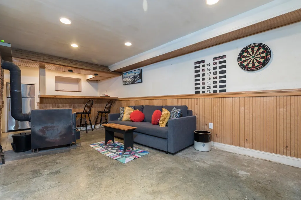 19 Beaulier Way Lebanon ME 04027