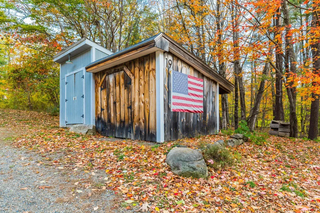 19 Beaulier Way Lebanon ME 04027