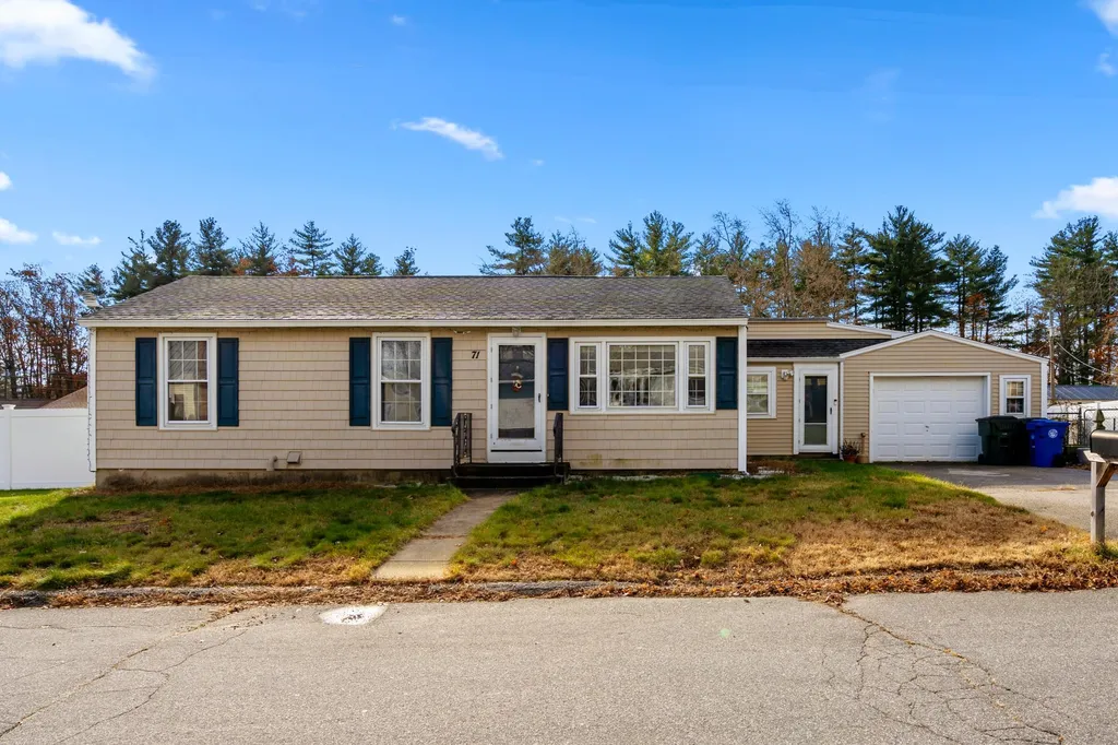 71 Leo Street Manchester NH 03103