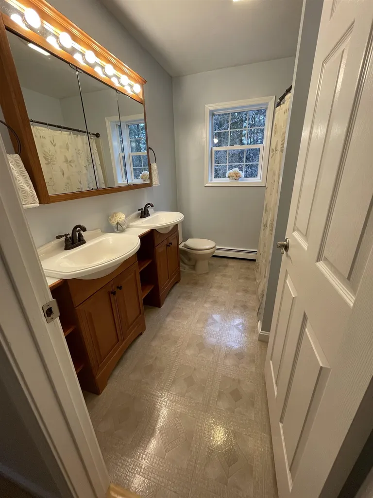 7 Pine Ridge Road Sunapee NH 03782