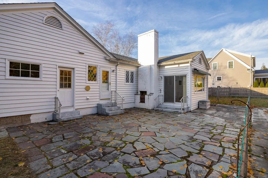 21 Mill Road Hampton NH 03842
