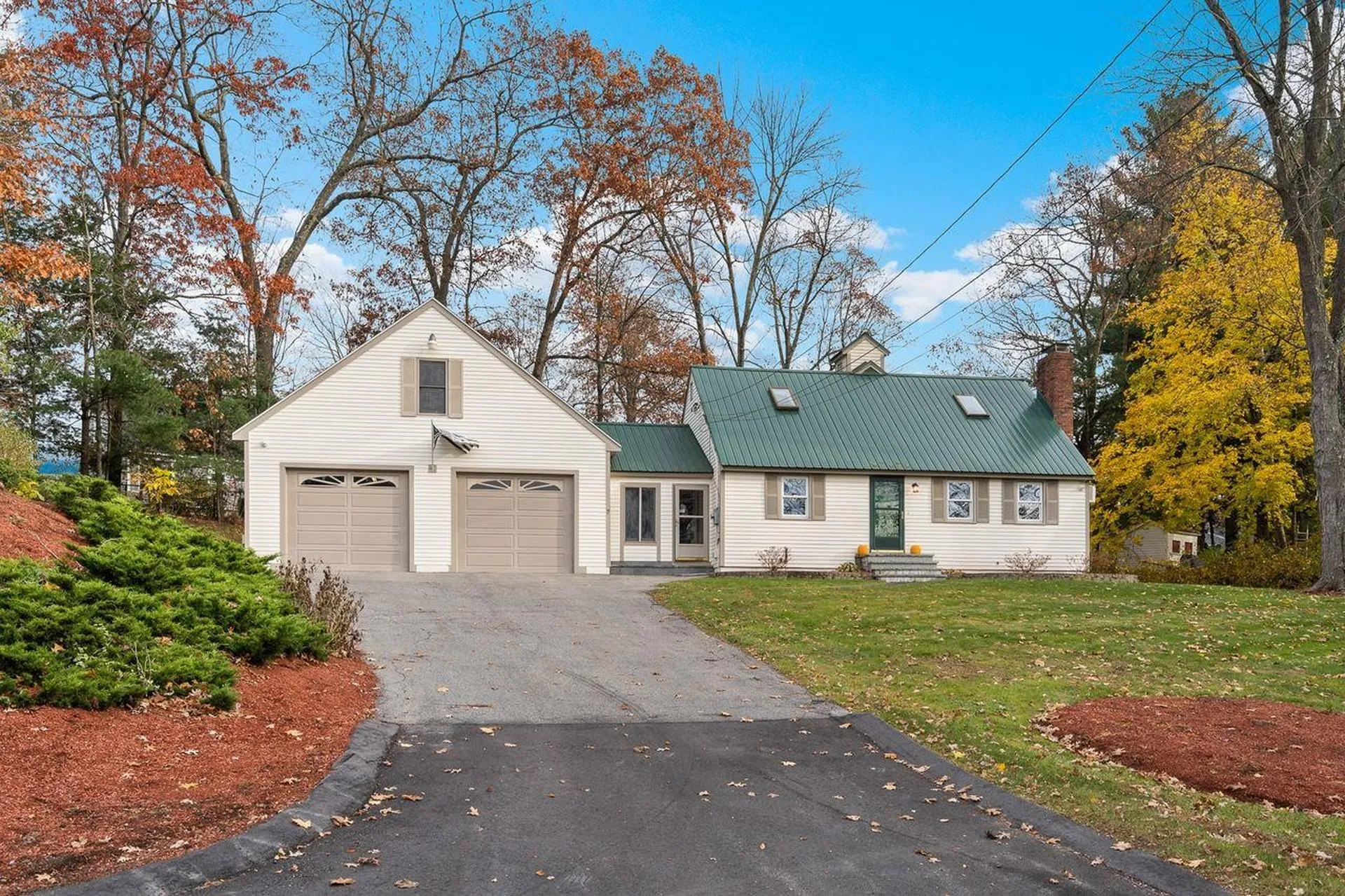 7 Earl Street Salem NH 03079