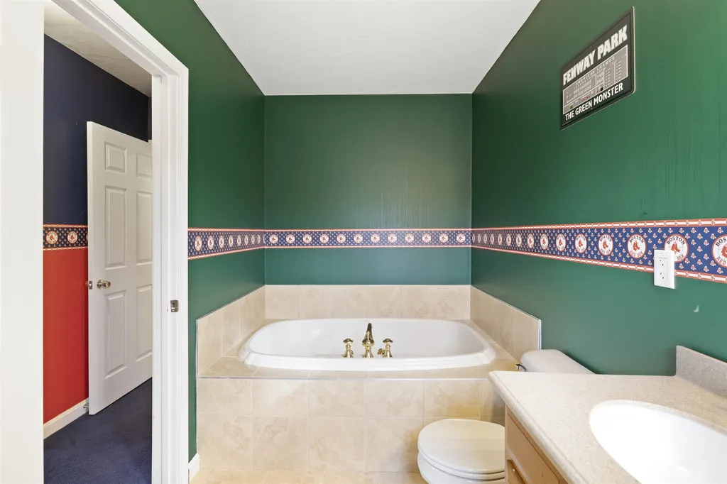 15 Violette Circle Laconia NH 03246