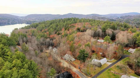24 Mill Pond Lane New London NH 03257