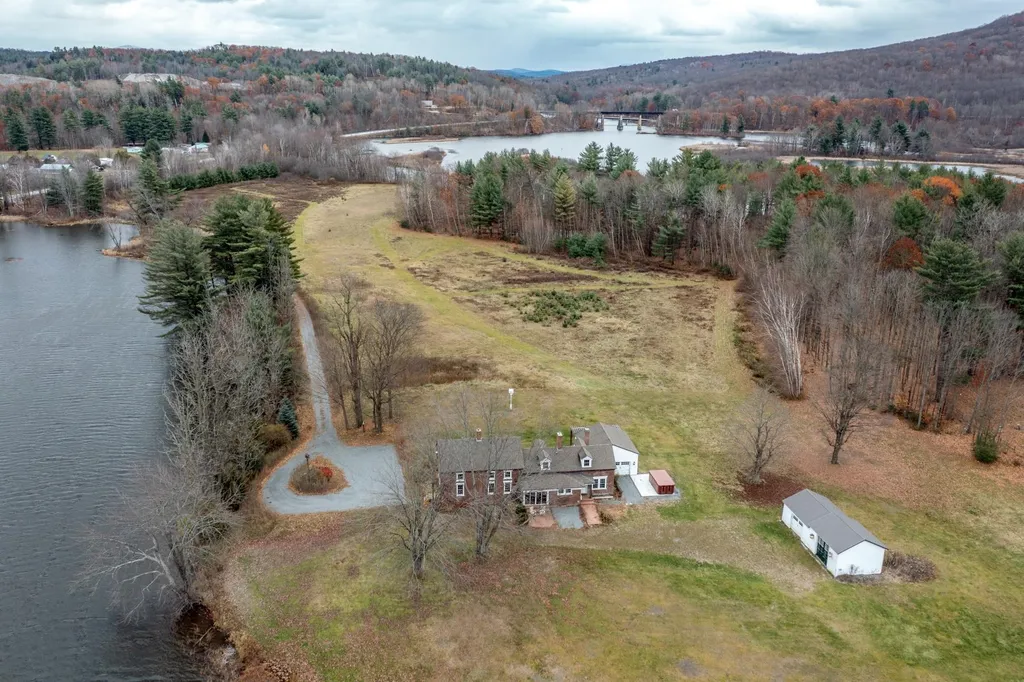 3323 Highbridge Road Georgia VT 05454