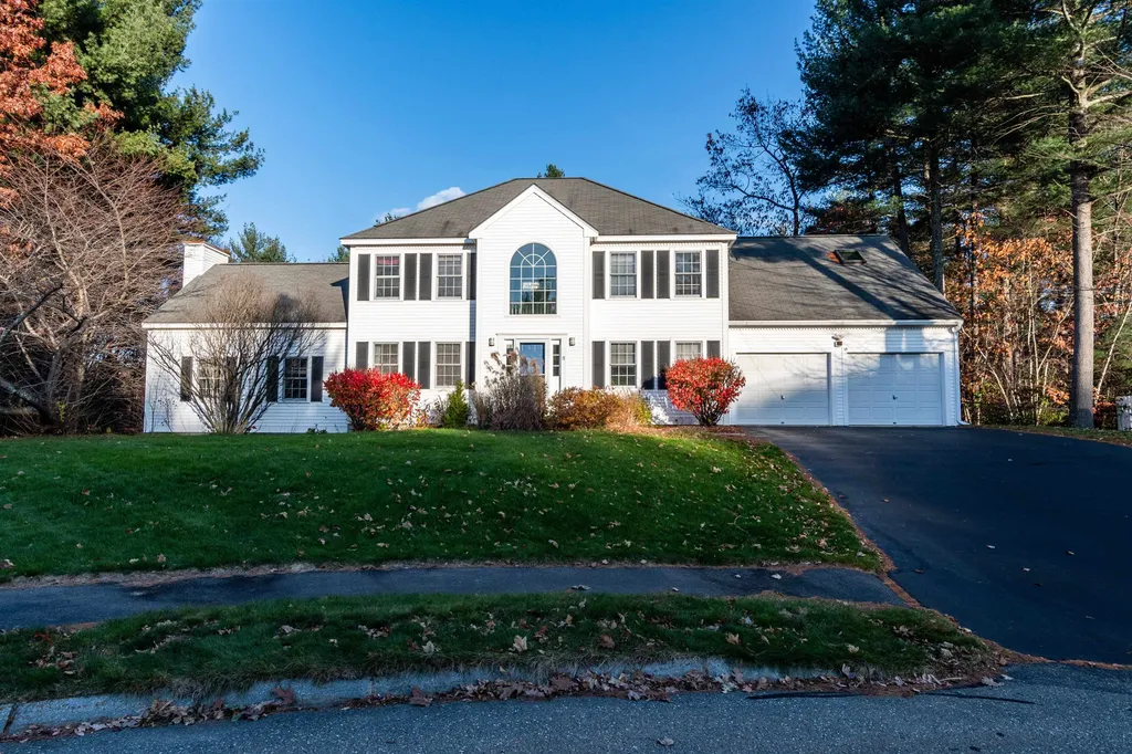 17 Damper Circle Nashua NH 03063