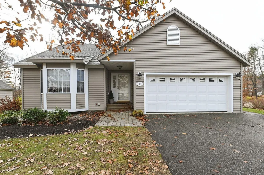 2 Blueberry Lane East Kingston NH 03827