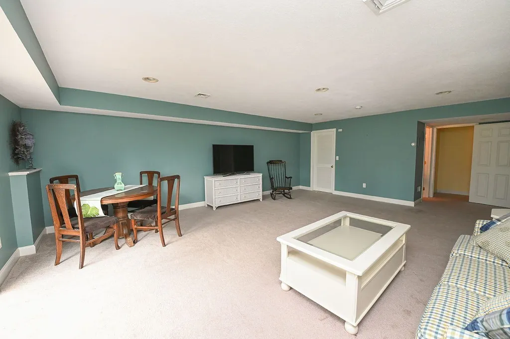 2 Blueberry Lane East Kingston NH 03827