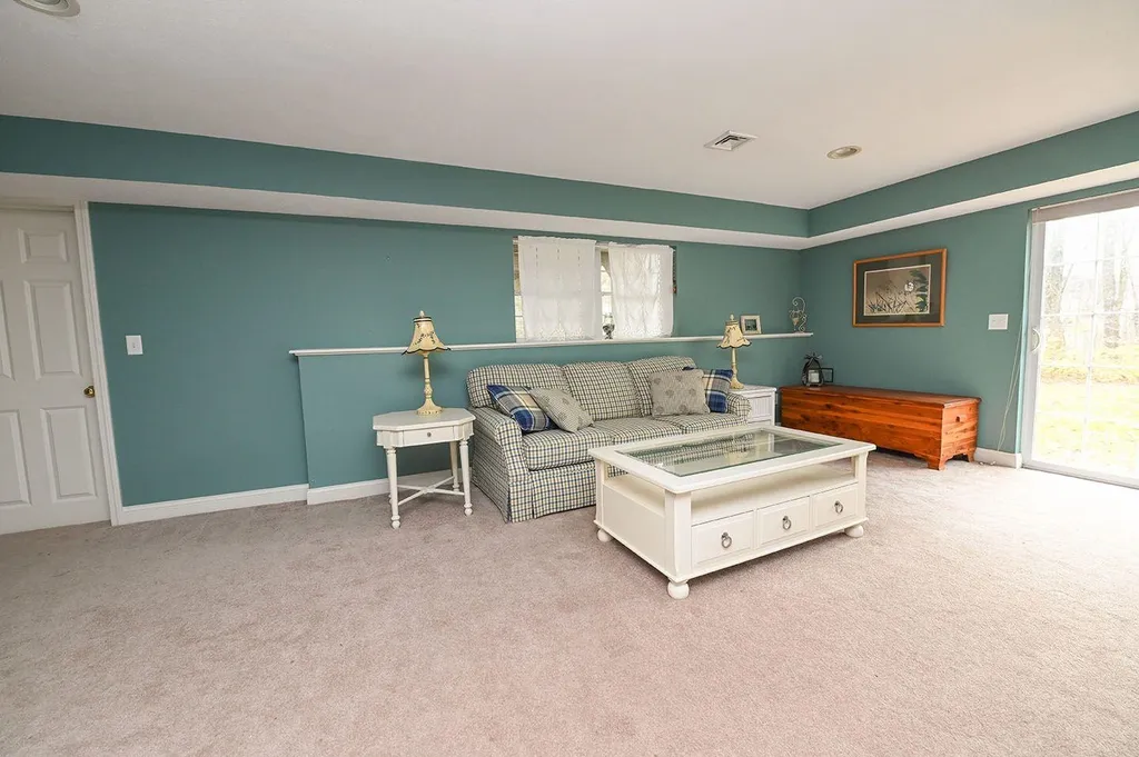 2 Blueberry Lane East Kingston NH 03827