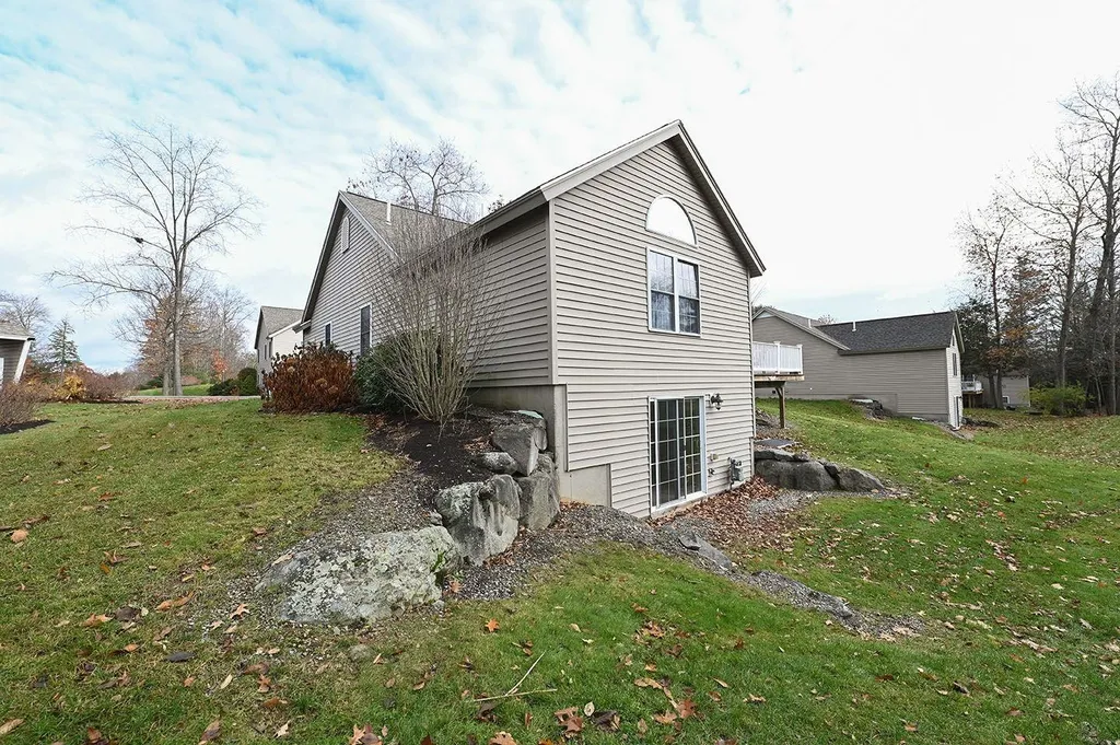 2 Blueberry Lane East Kingston NH 03827