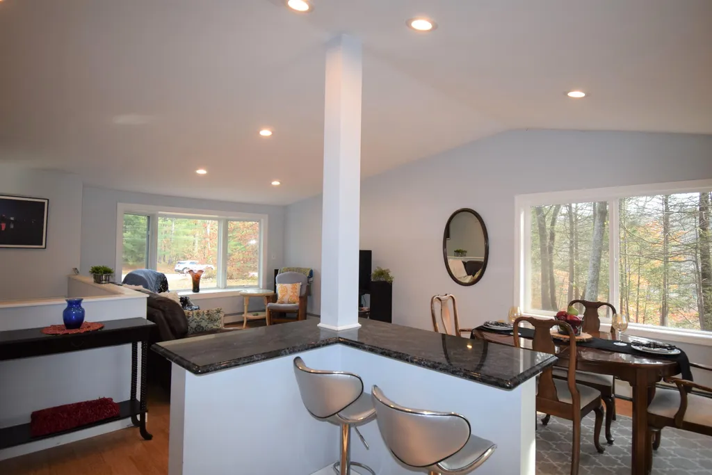 7 Phoenix Drive Kingston NH 03848