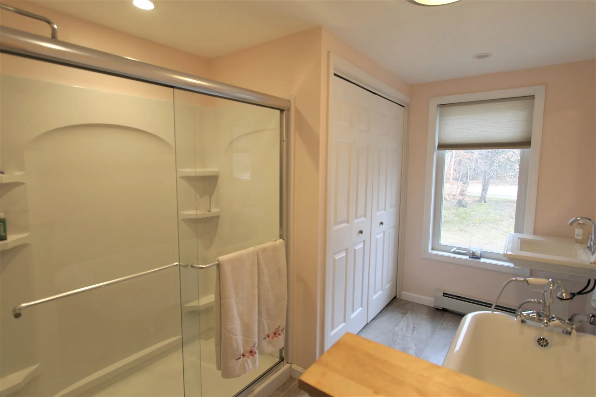 7 Phoenix Drive Kingston NH 03848