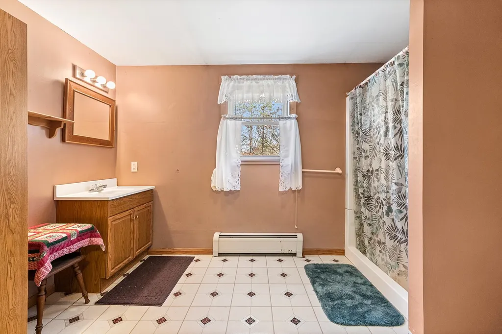 45 Farrell Loop Warner NH 03278