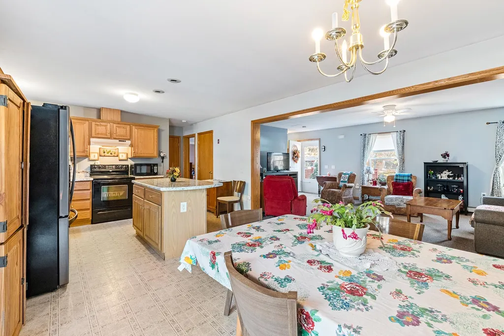 45 Farrell Loop Warner NH 03278