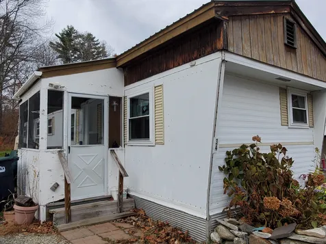 34 Cogswell Way Enfield NH 03748