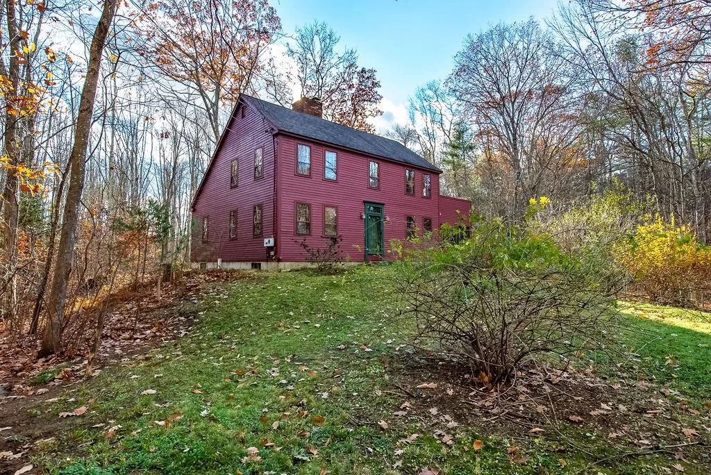 22 Moharimet Drive Madbury NH 03823