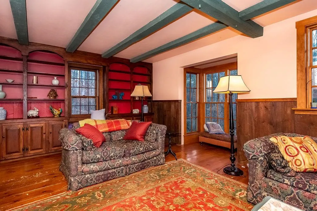 22 Moharimet Drive Madbury NH 03823