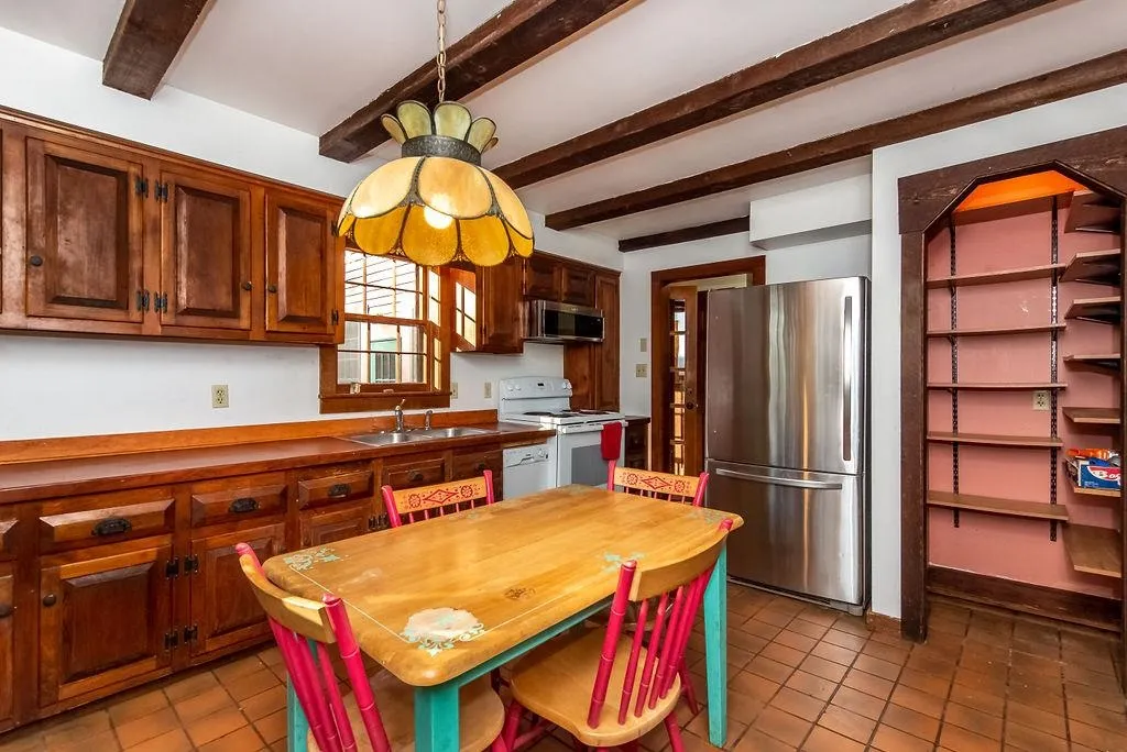 22 Moharimet Drive Madbury NH 03823