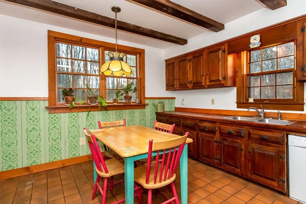 22 Moharimet Drive Madbury NH 03823