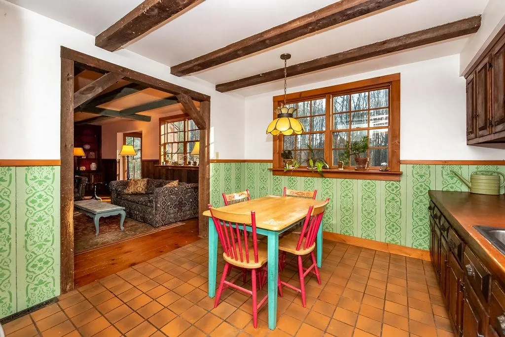 22 Moharimet Drive Madbury NH 03823
