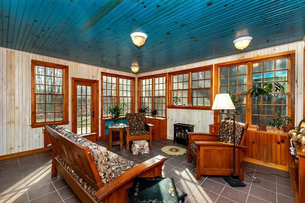 22 Moharimet Drive Madbury NH 03823