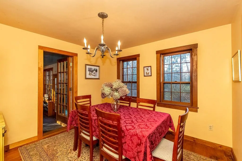 22 Moharimet Drive Madbury NH 03823