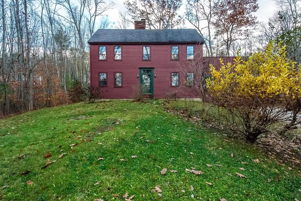 22 Moharimet Drive Madbury NH 03823