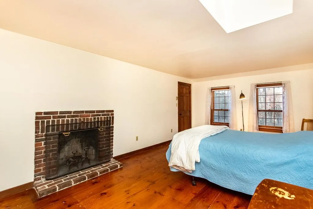 22 Moharimet Drive Madbury NH 03823