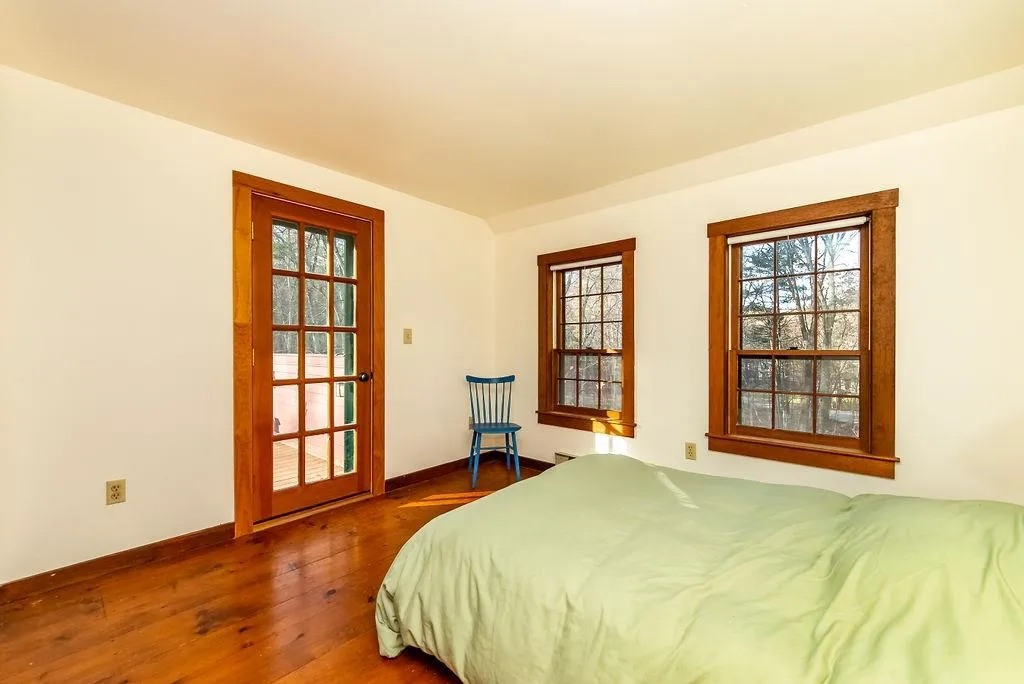 22 Moharimet Drive Madbury NH 03823