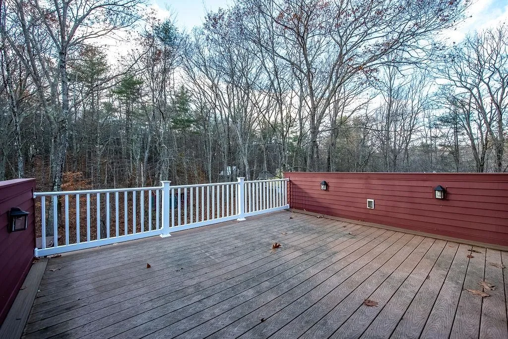 22 Moharimet Drive Madbury NH 03823