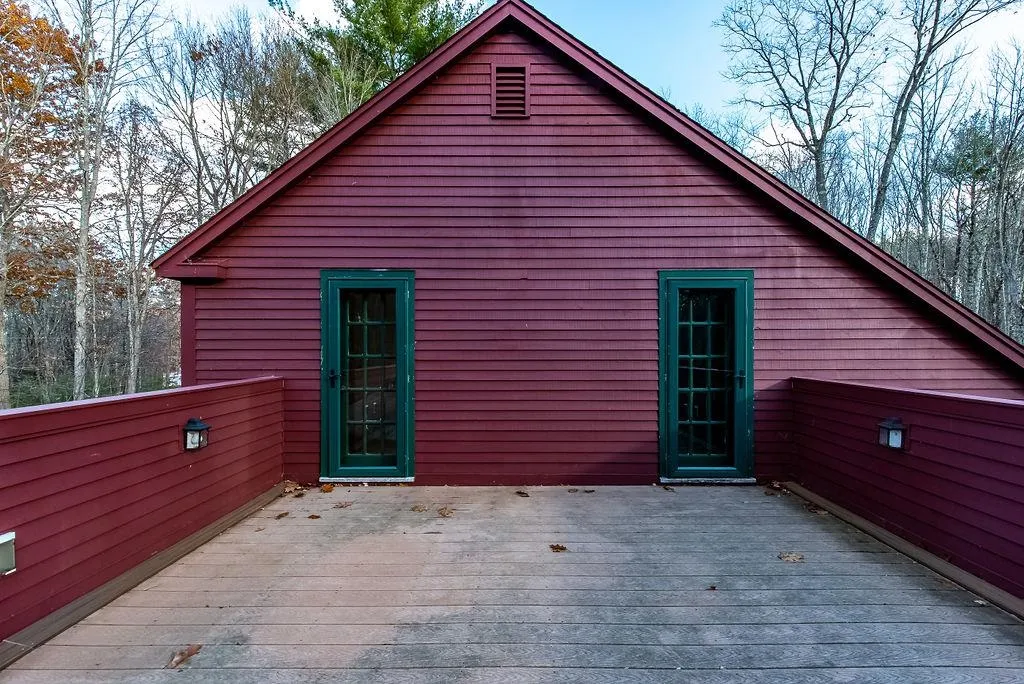 22 Moharimet Drive Madbury NH 03823