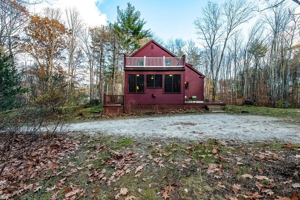 22 Moharimet Drive Madbury NH 03823